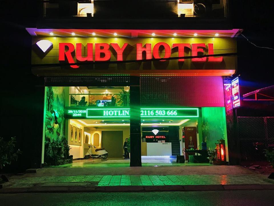 Ruby Hotel Vinh Yen Eksteriør bilde